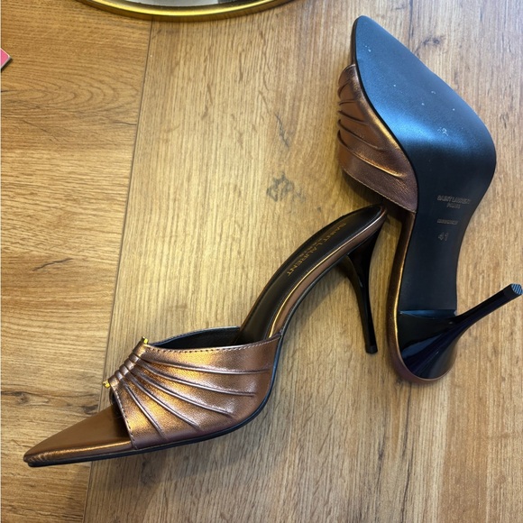 Saint Laurent Babylone Heels - Picture 7 of 11